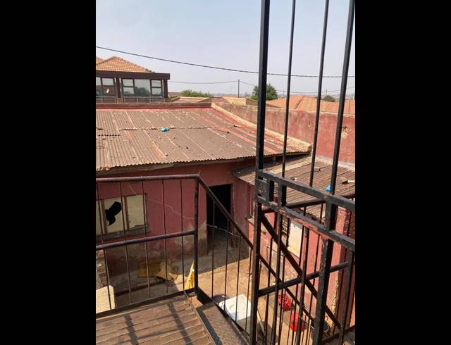 2 BEDROOM HOUSE FOR SALE IN LANGAVILLE